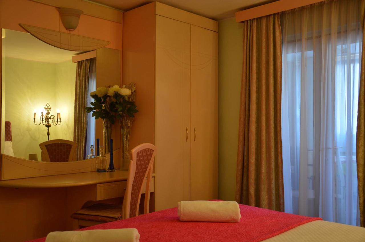 Apartments Zita Пореч Экстерьер фото